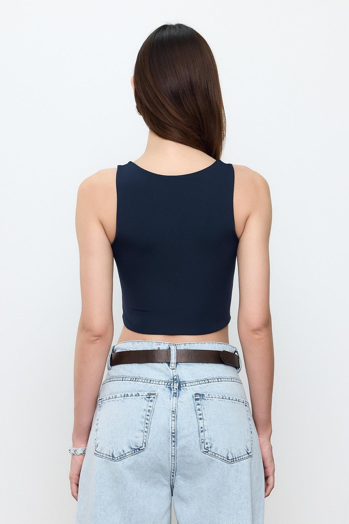 Slim-Fit Cropped Top Blouse