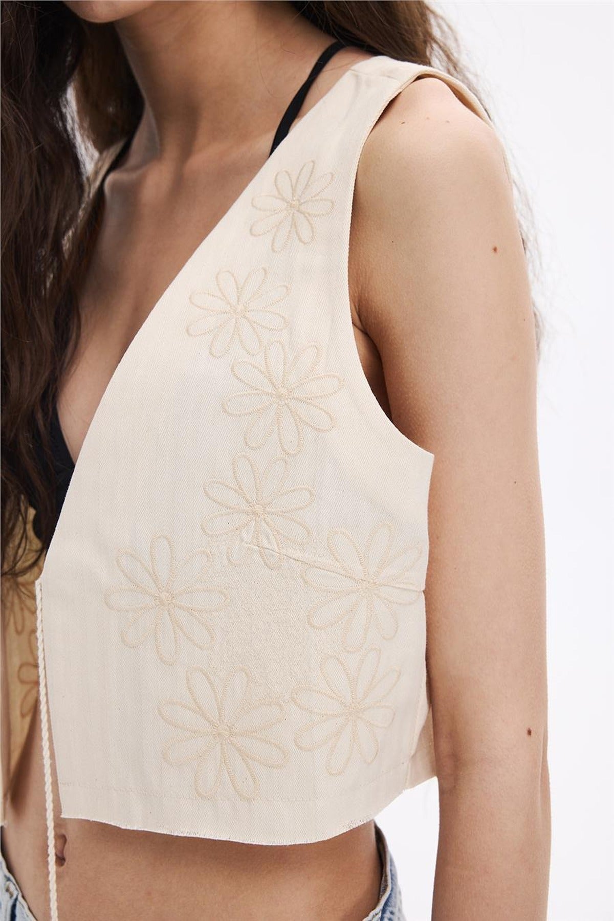 Rustic Cropped Knit Vest