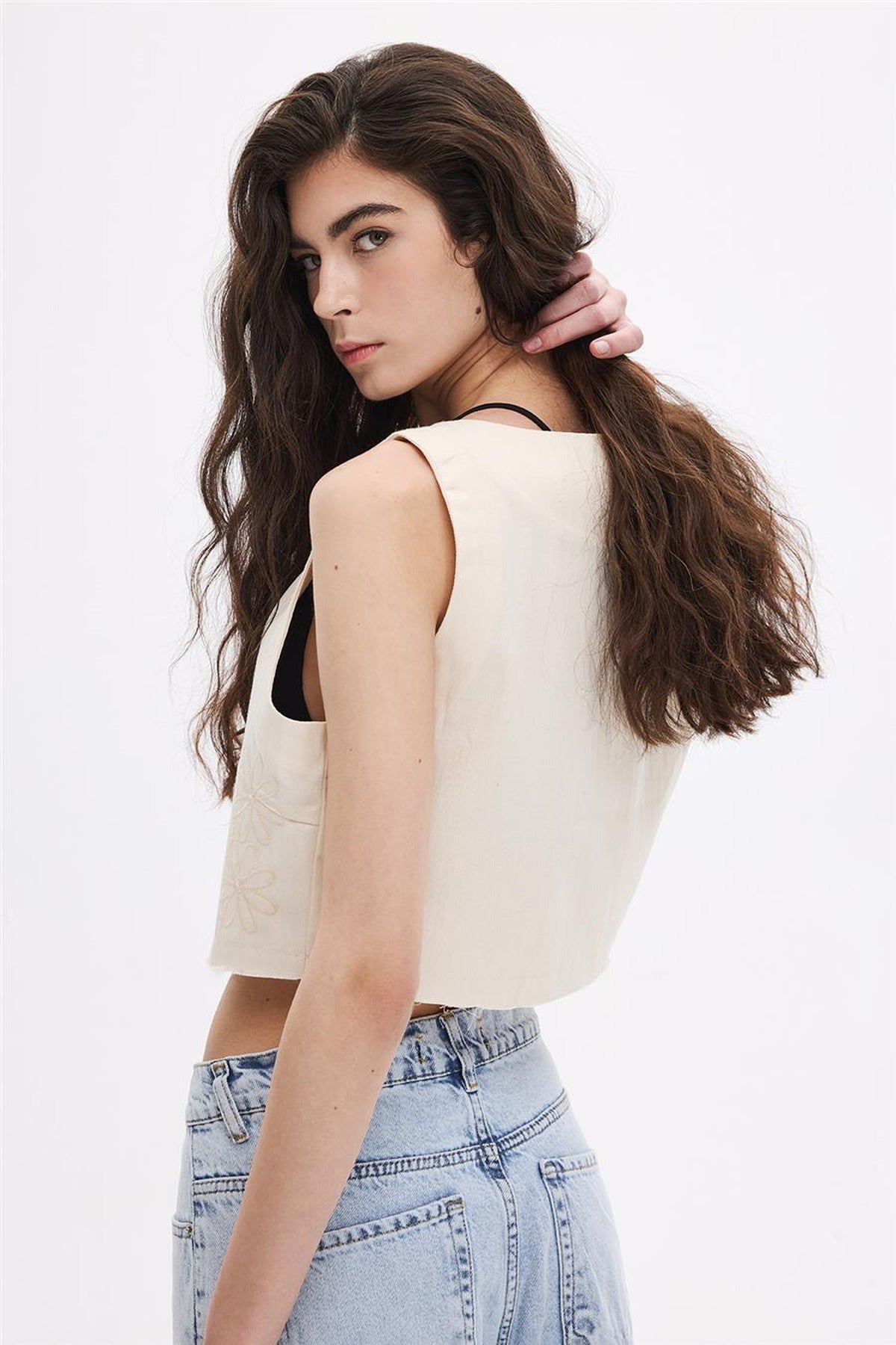 Rustic Cropped Knit Vest